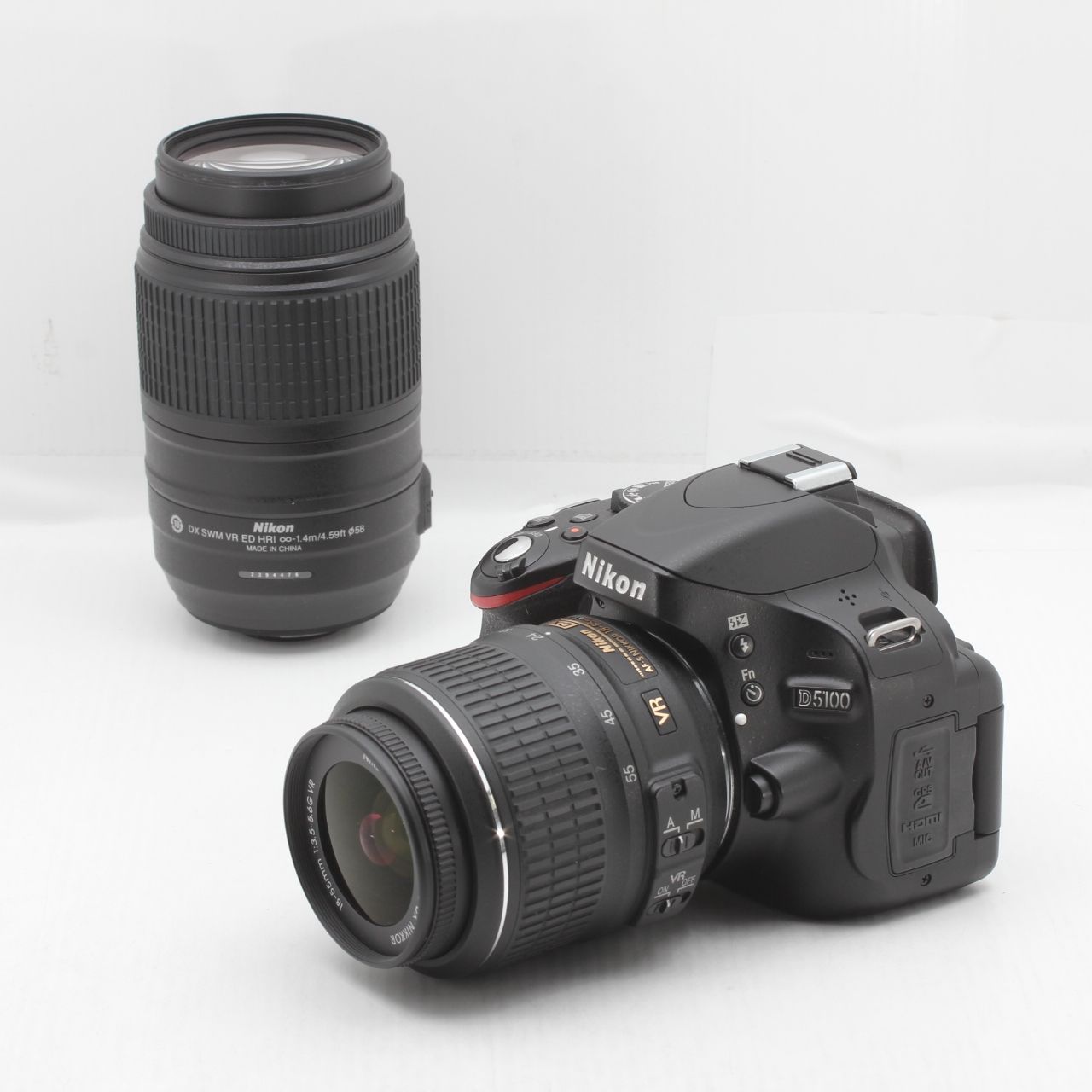 デジタル一眼レフカメラ D