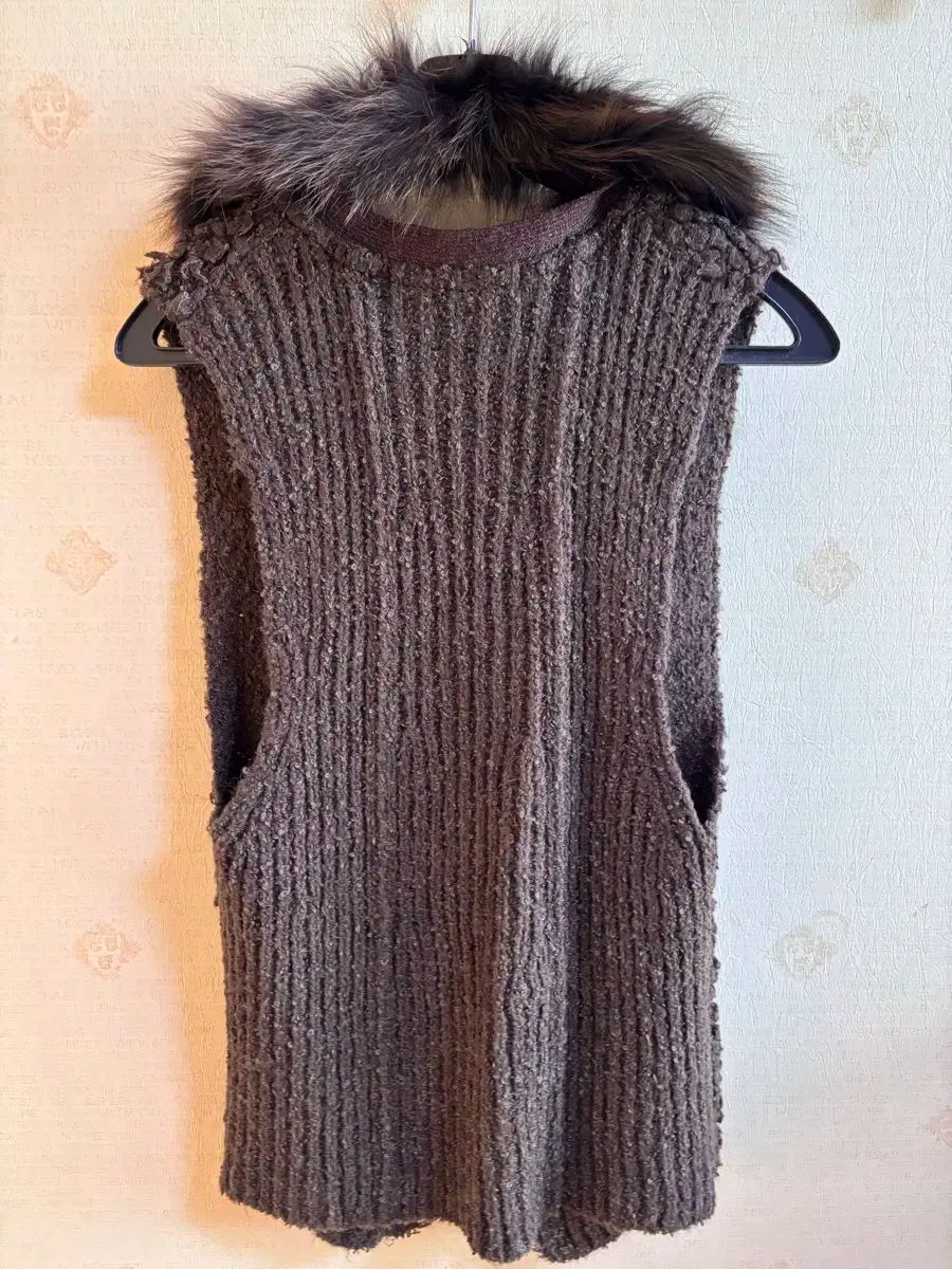 オンアンドオン ファー ニット ベスト