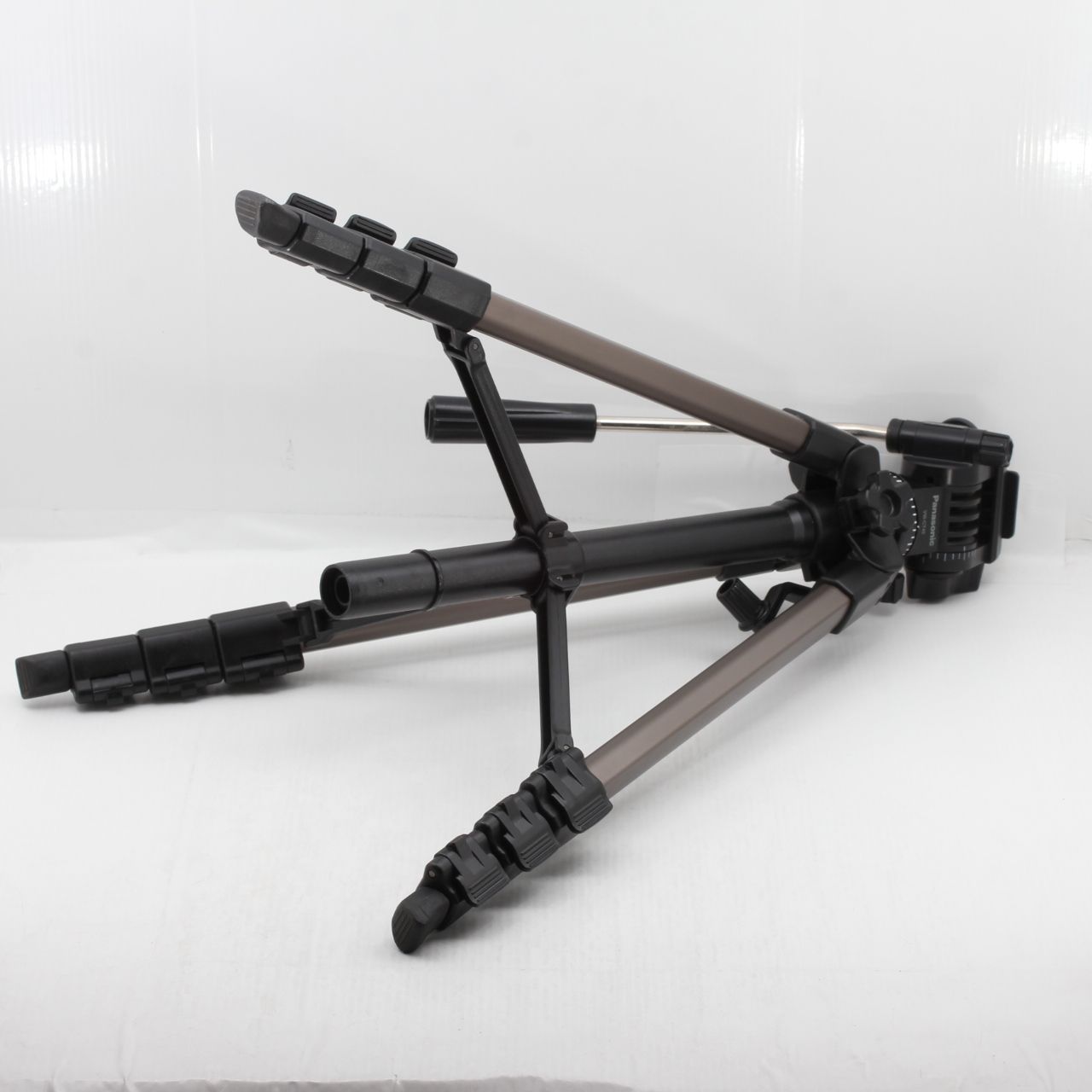 Panasonic パナソニック ビデオカメラ用標準三脚 VW-CT45