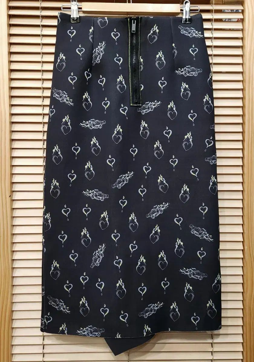 フリル ミディロングスカート