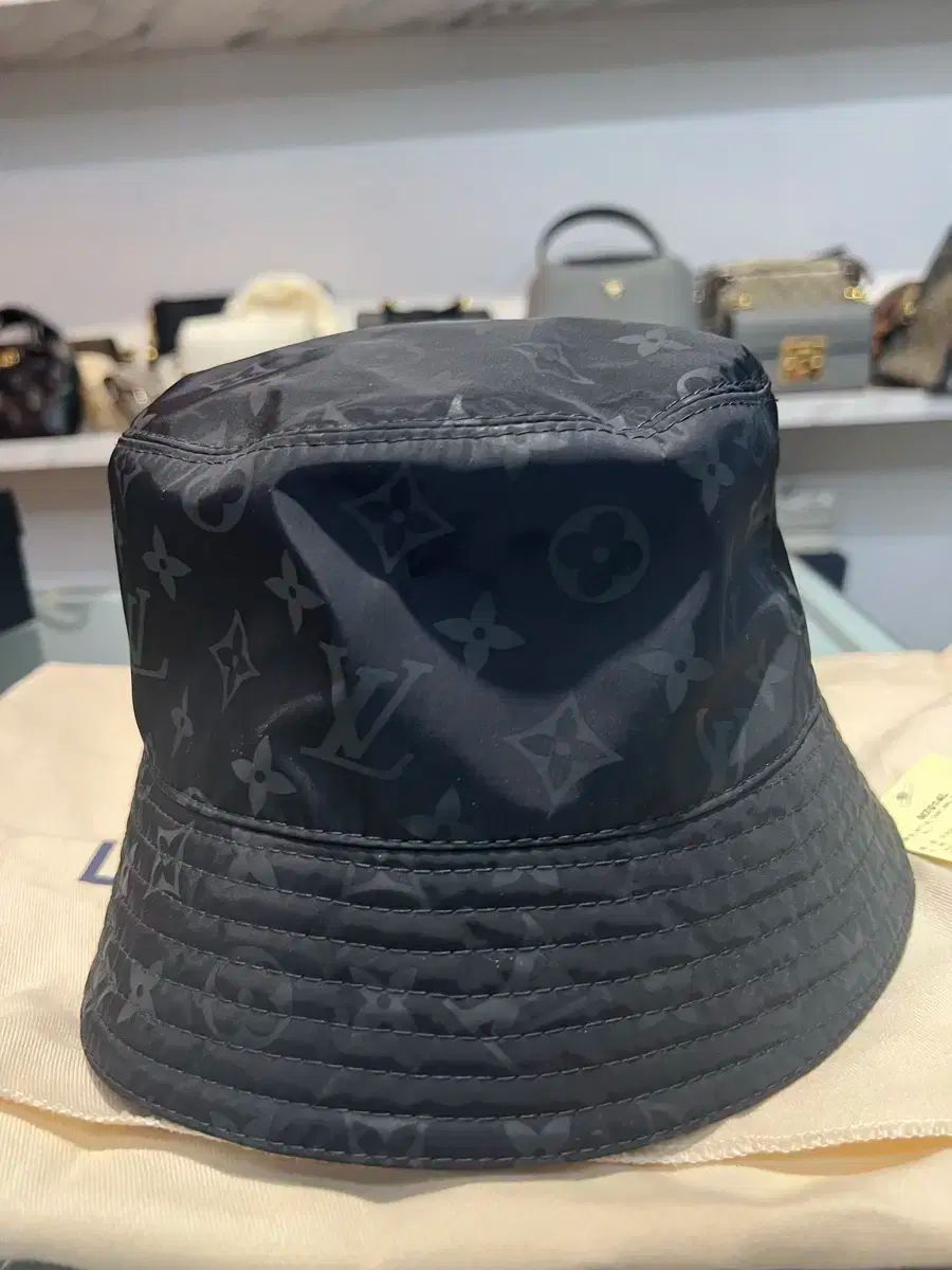 ルイヴィトン モノグラム リバーシブル バケットハット 帽子