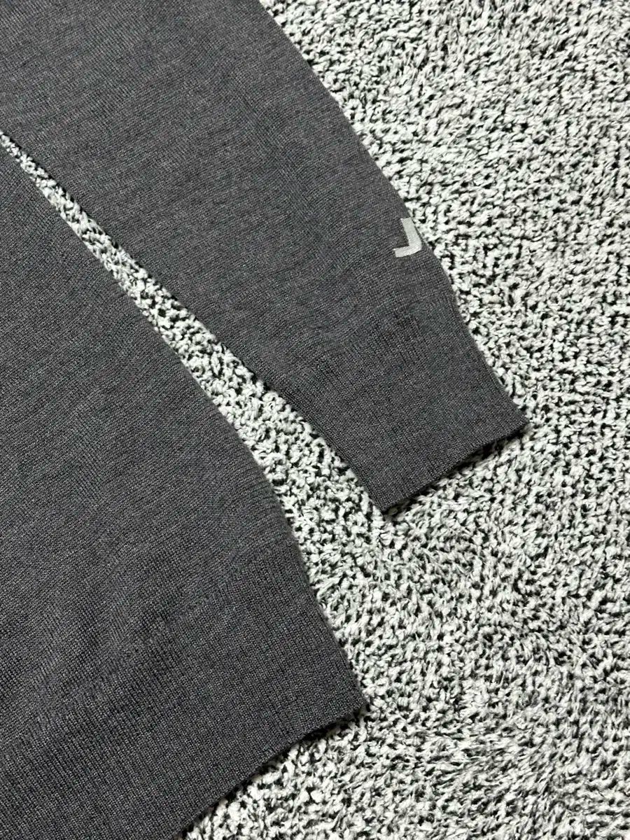 J.LINDEBERG J.リンドバーグ ゴルフ Vネック グレー ニット LLC-HASEGAWATOSO_COM