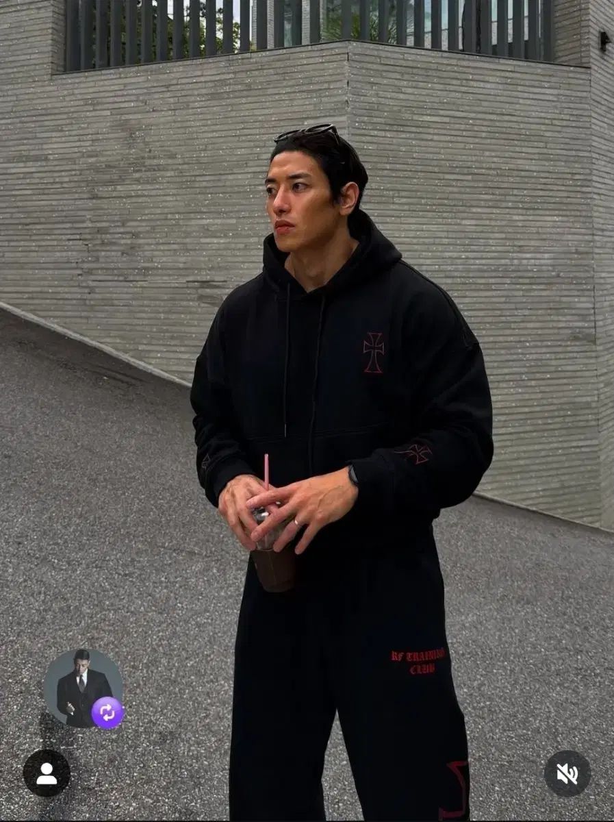 ラフィナート レッド ブラック フードセットアップ 52