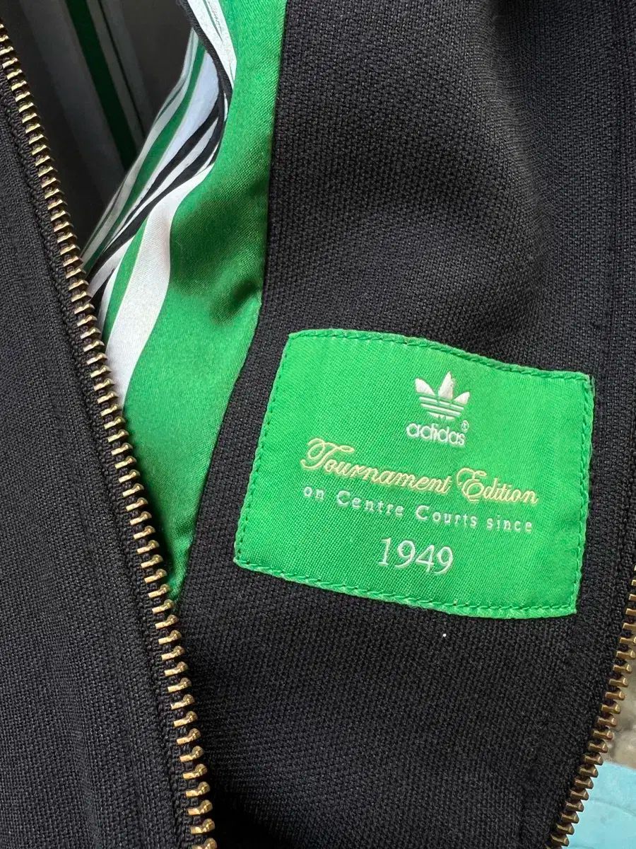 アディダス トゥーナメント EDITION ブラック ジャケット KARIMZIABAT_FR