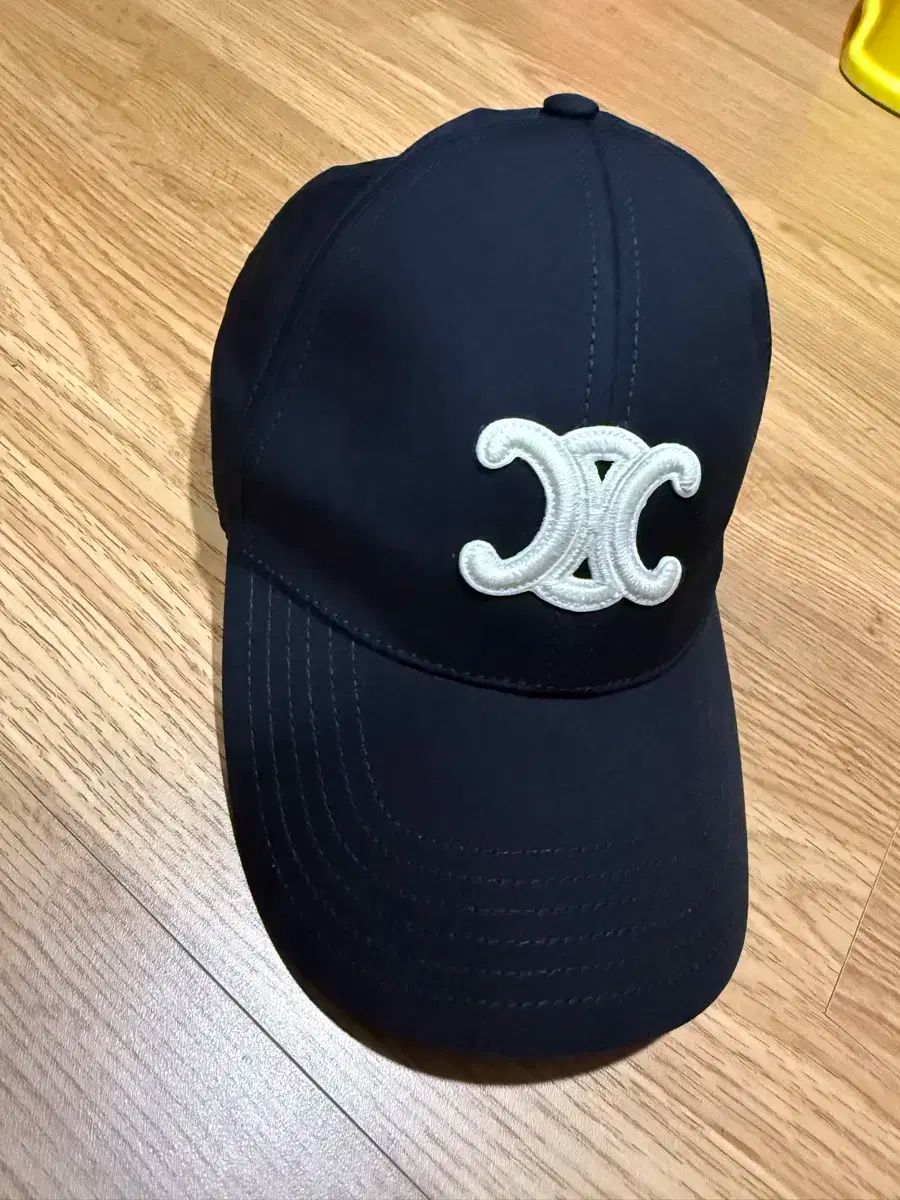 Celine セリーヌ ベースボールキャップ トリオンフ