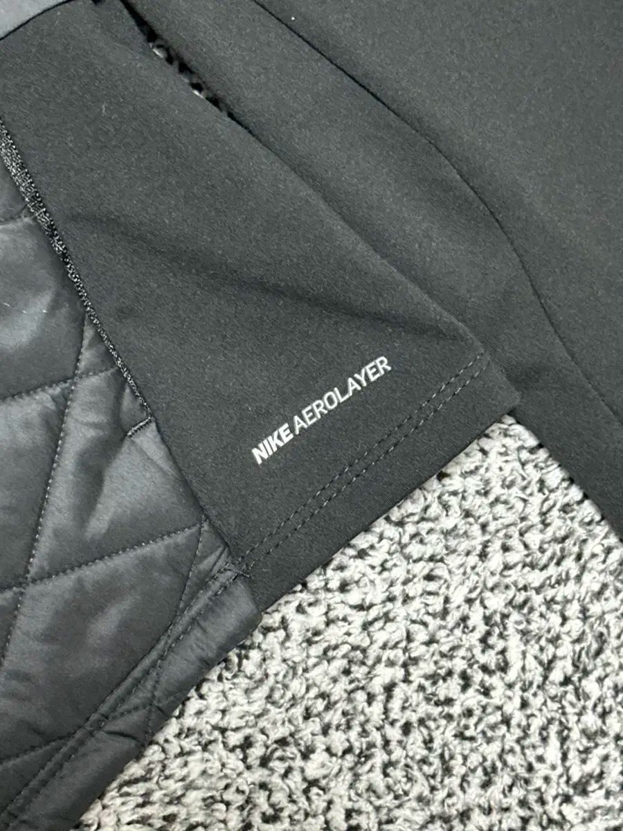 ナイキ レディース エアロレイヤー 軽量 ジャケット GULLKHAN_COM