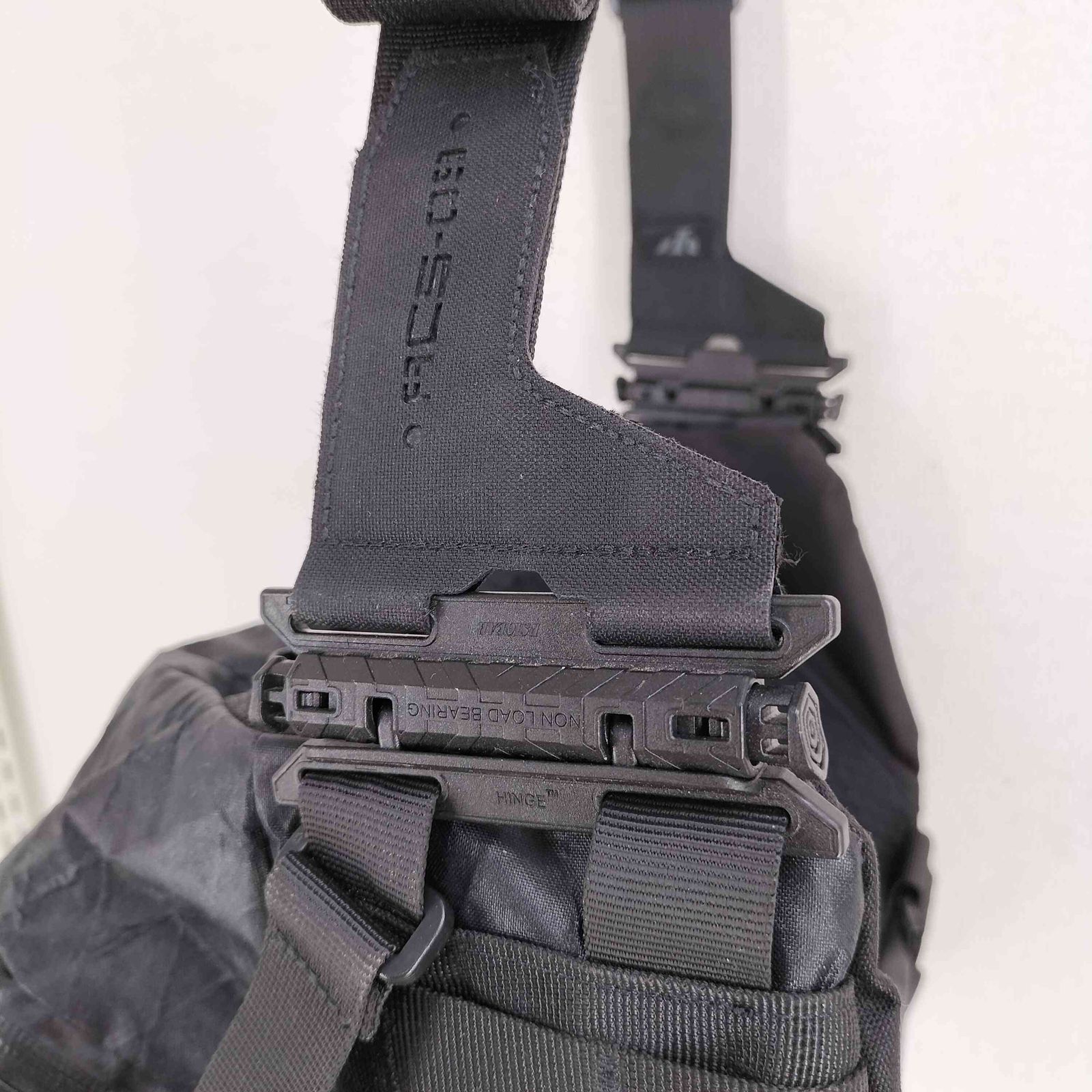 ユーズドフルギ 古着 FOXBAT PSIGEAR コンバット マガジンポーチ ボディバッグ メンズ 表記無 KARIMZIABAT_FR