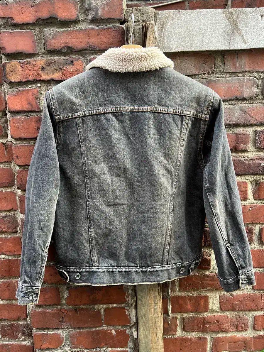 ブラック デニム