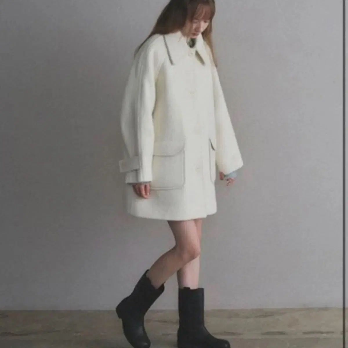 オーロ ブークレ ハーフ ウール コート クリーム s