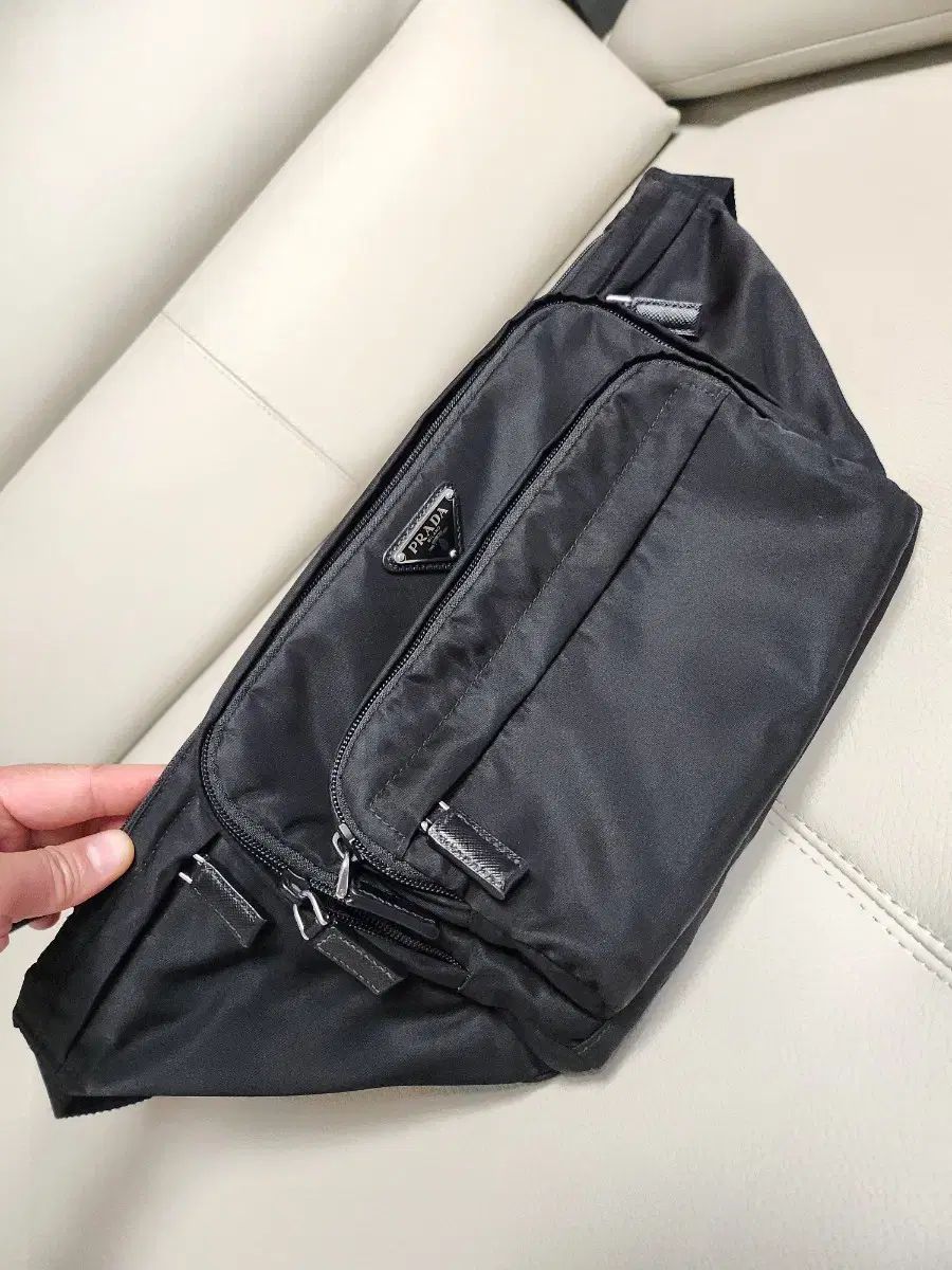 プラダ ベルトバッグ ヒップバッグ