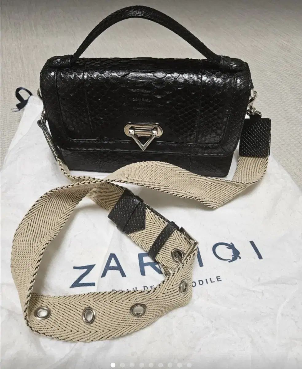 リアルパイソン トゥー兼ショルダートートバッグ ブラック