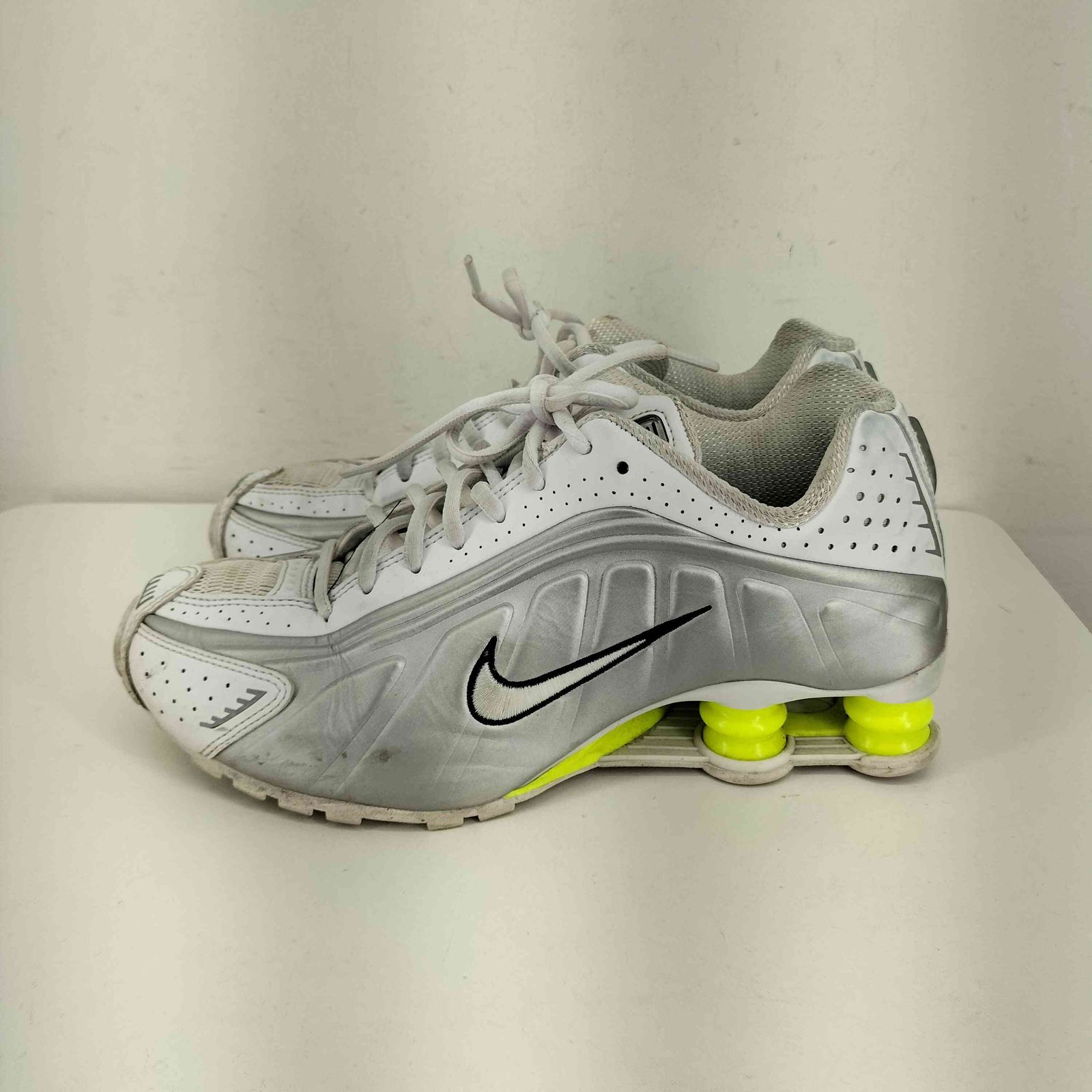 ナイキ NIKE Shox R 4 White Volt メンズ JPN 25