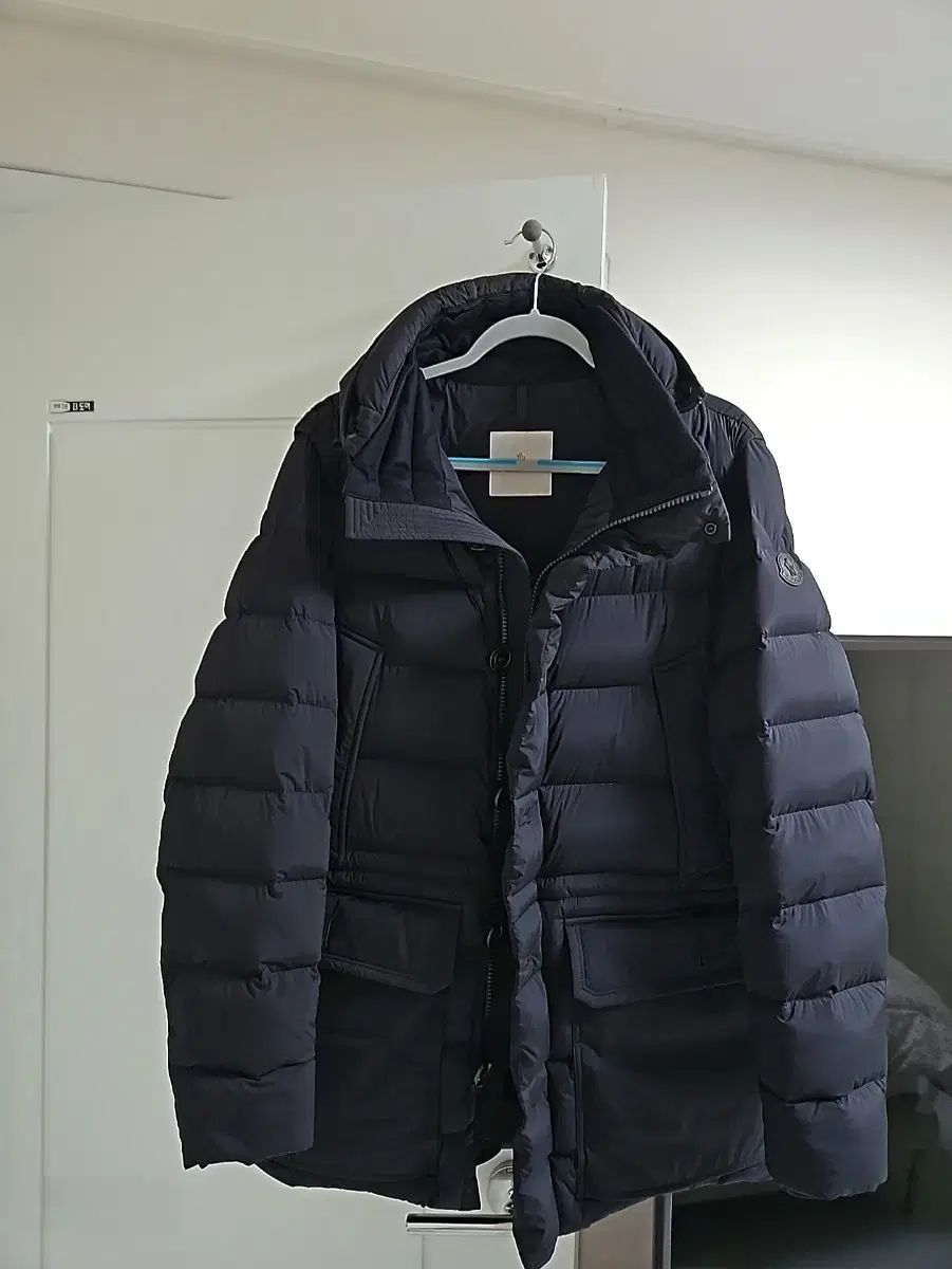 MONCLER モンクレール ダウン5 BLACK LABEL