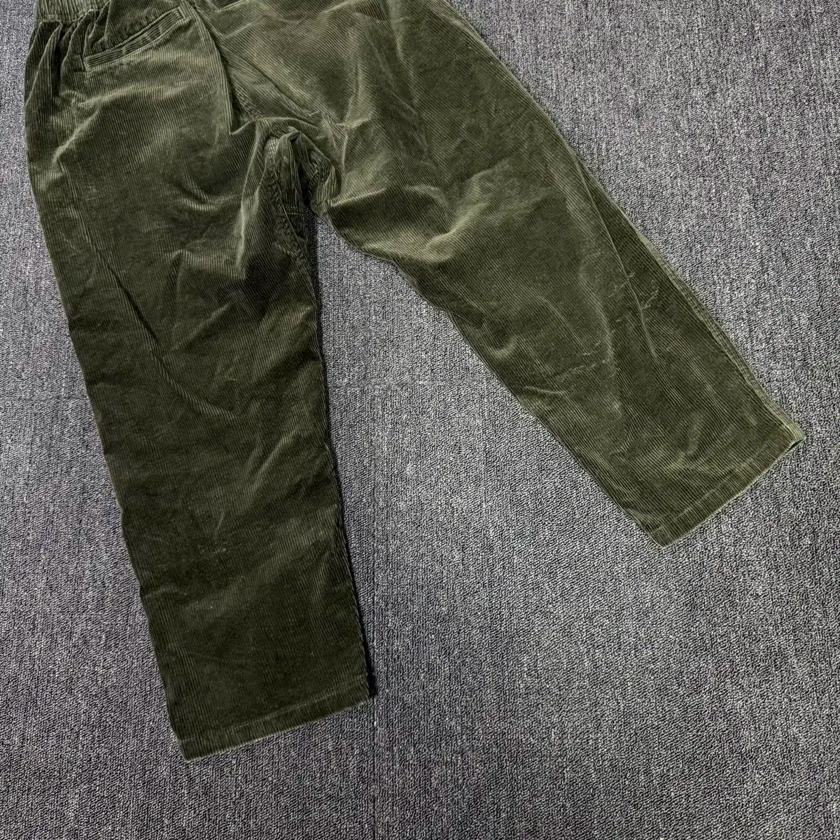 ルーズテーパード