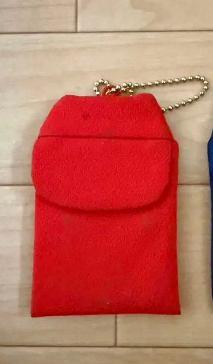 モンチッチ レッド お守り キーホルダー トレカケース パスケース