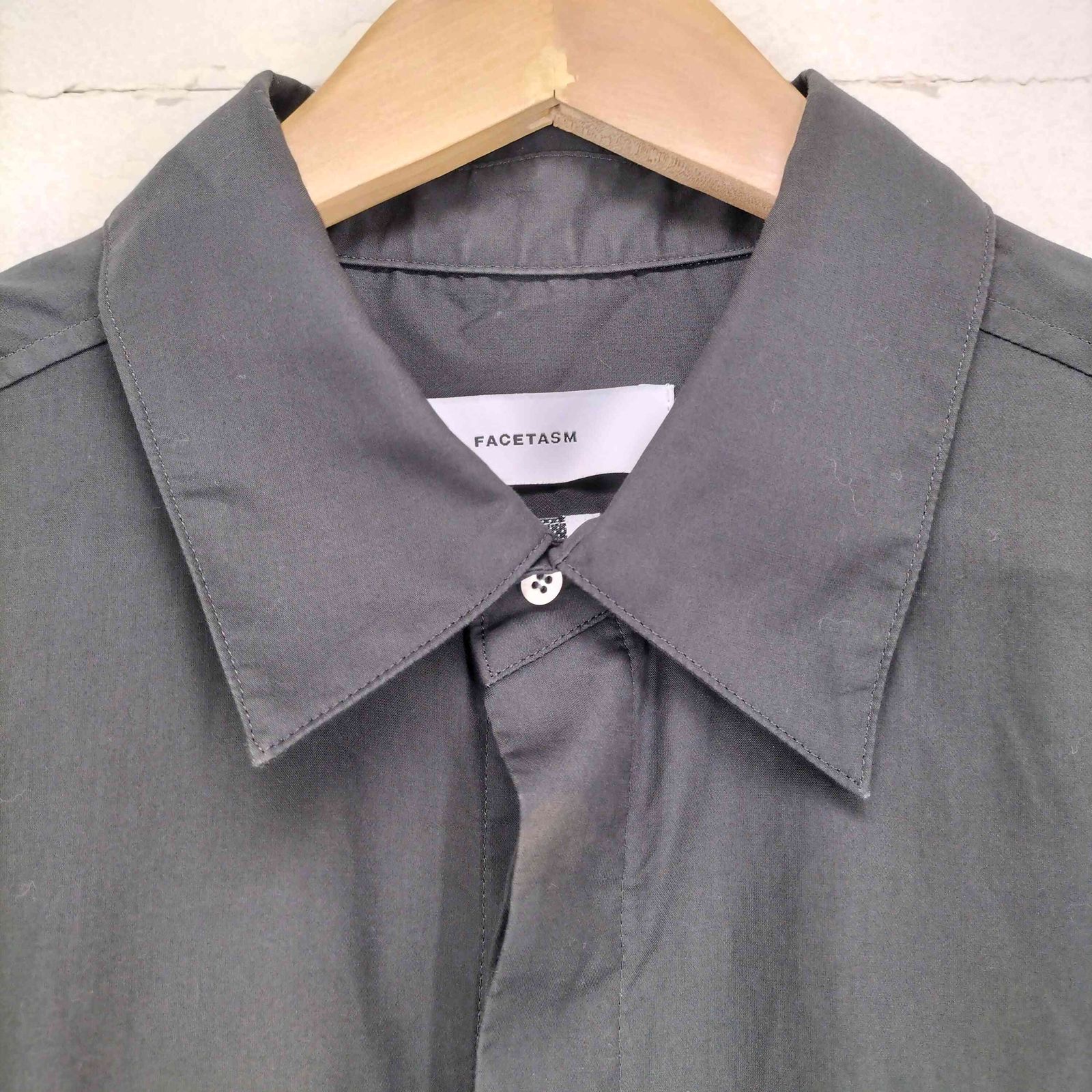 ファセッタズム LONG BELTED SHIRT メンズ 4