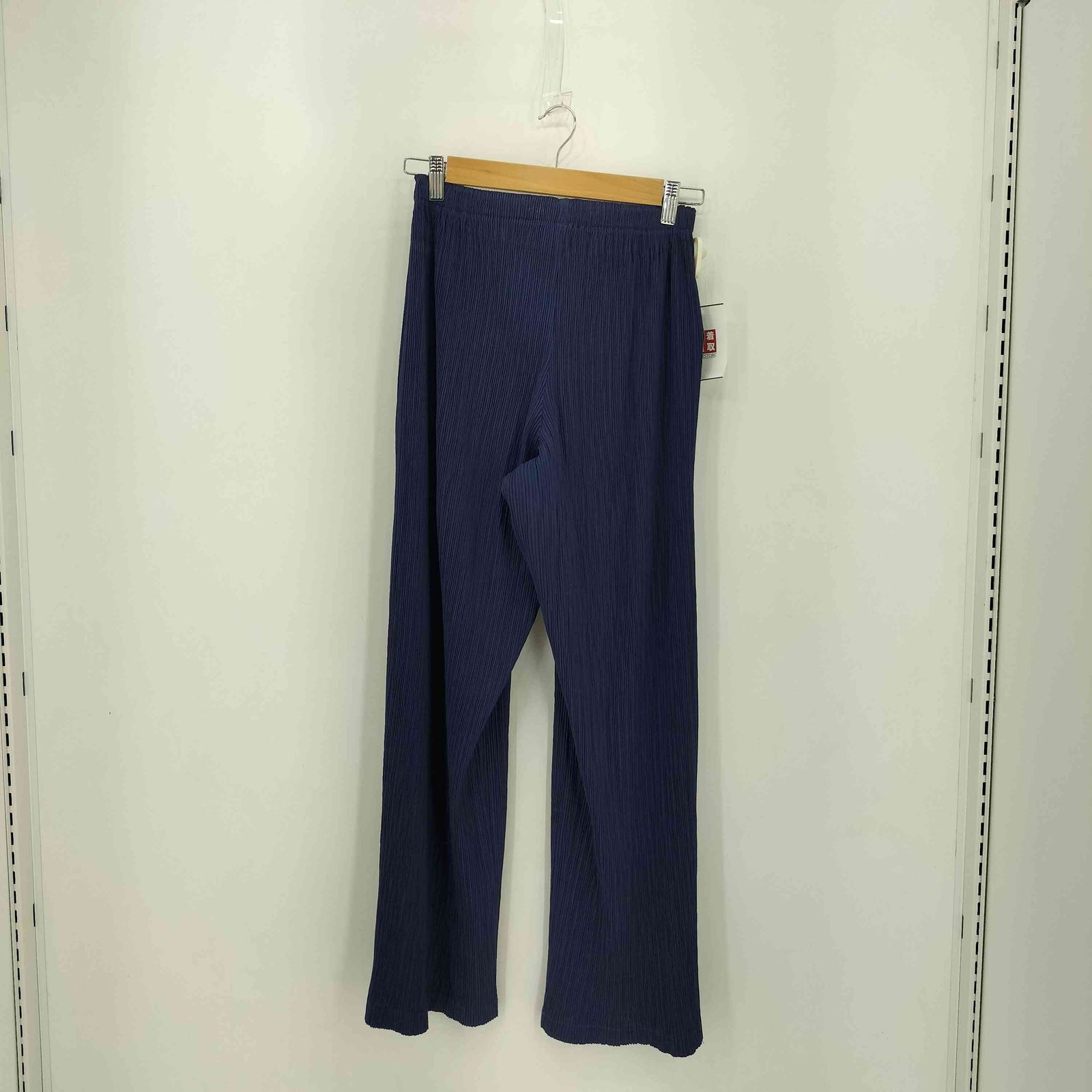 イッセイミヤケフェット ISSEY MIYAKE FETE プリーツ デザイン フ パンツ レディース 2