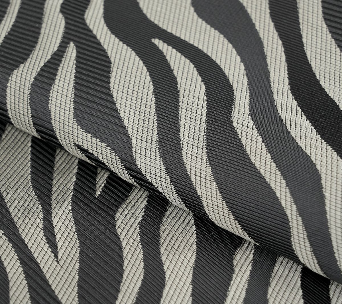 ゼブラ柄 仕立代込み