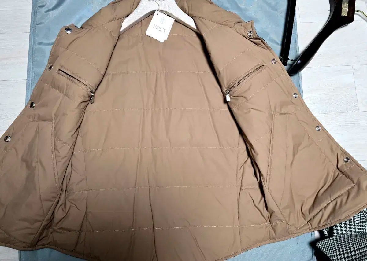 ブルネロクチネリ チェック