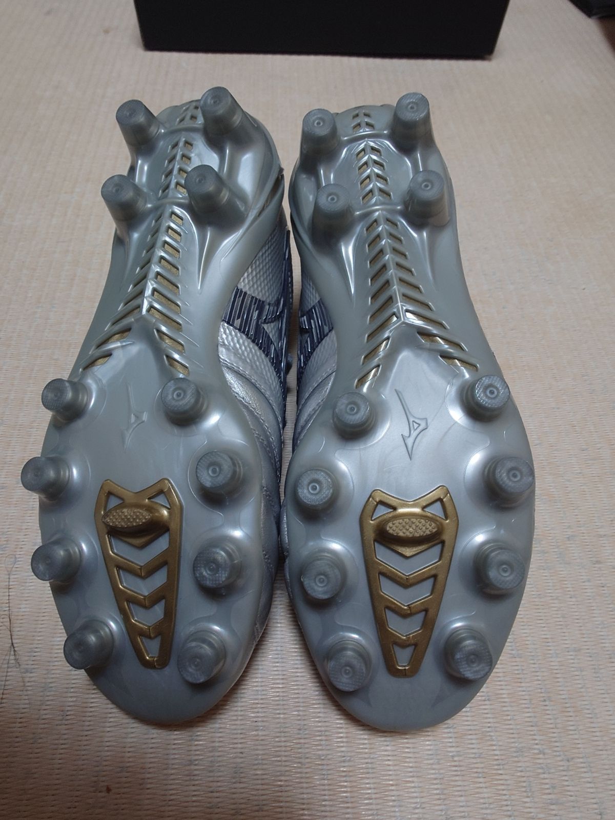 モレリア NEO4 β JAPAN モレリア ネオ 4 サッカースパイク25.5