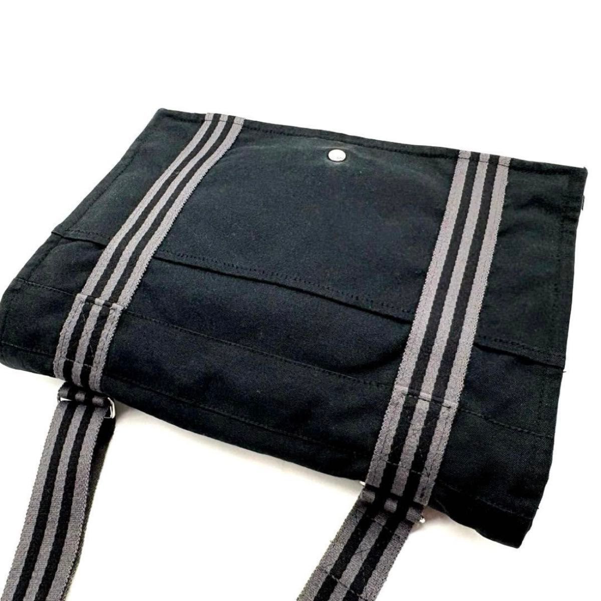 ショルダーバッグ