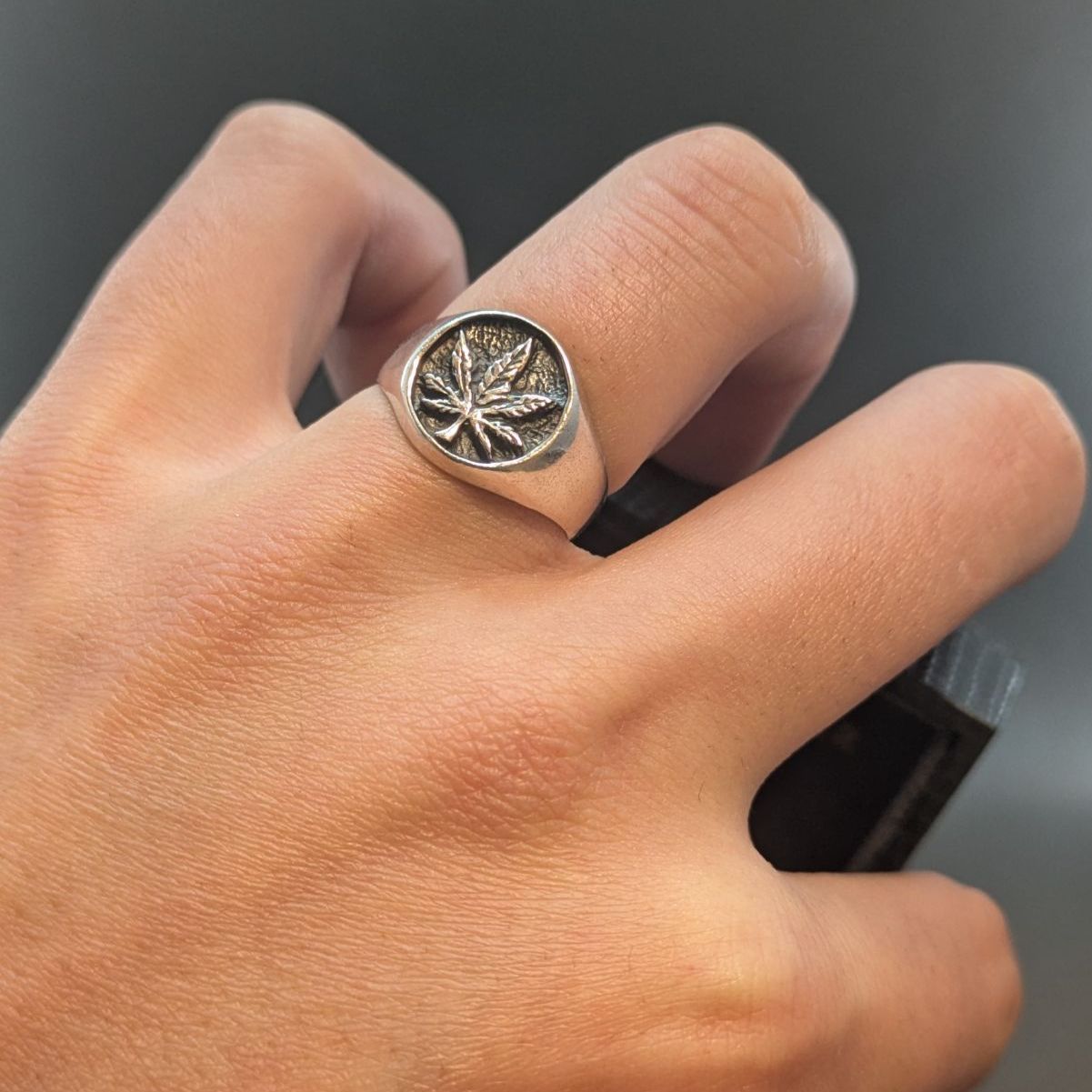 刻印 カンナビス