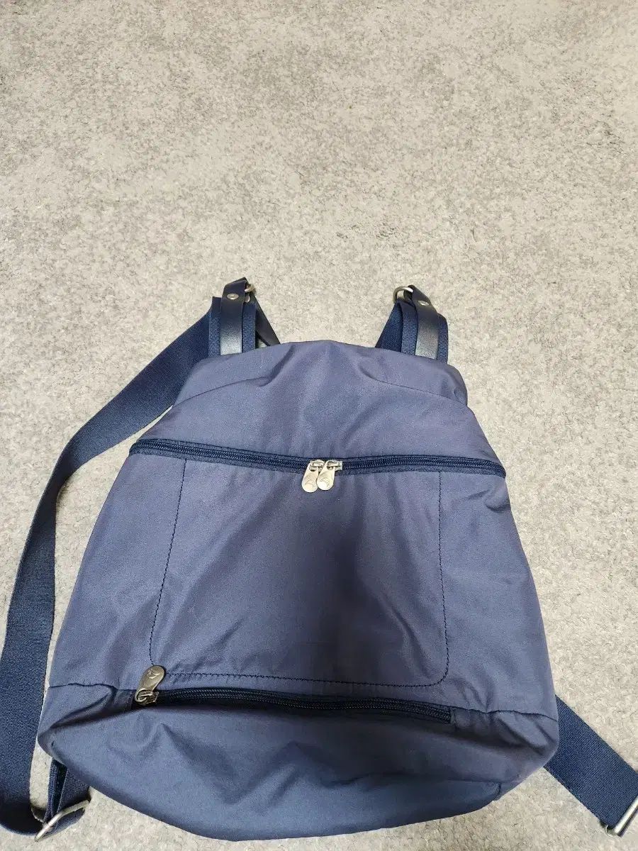 マンダリナダック スタシ カジュアル バックパック