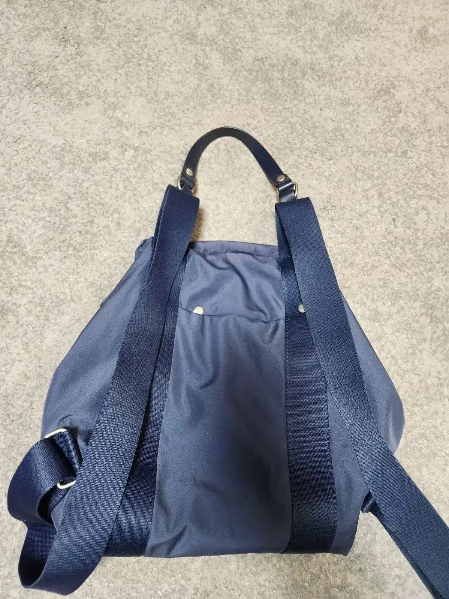 カジュアル バックパック