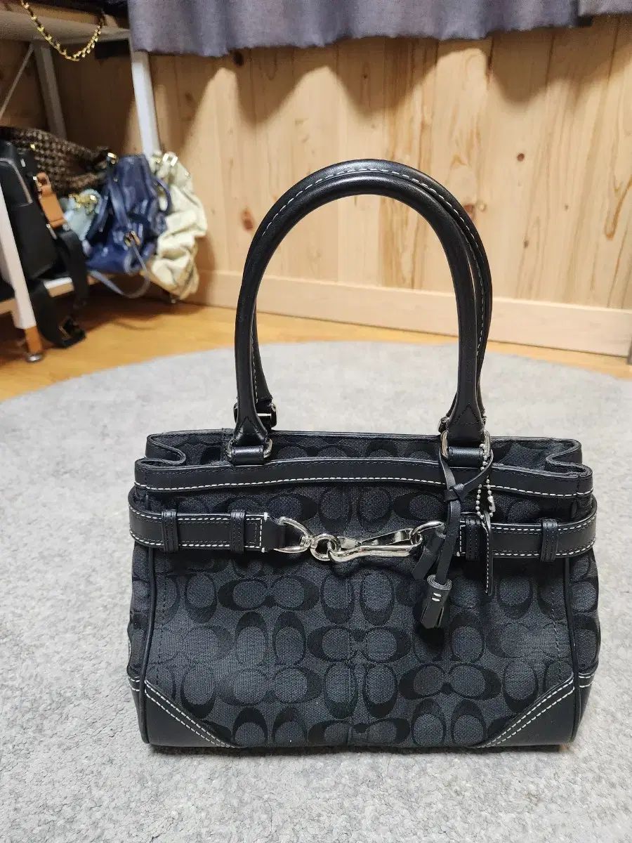 COACH K806 シーグリ ブラック هامپトン ベルト トートバッグ