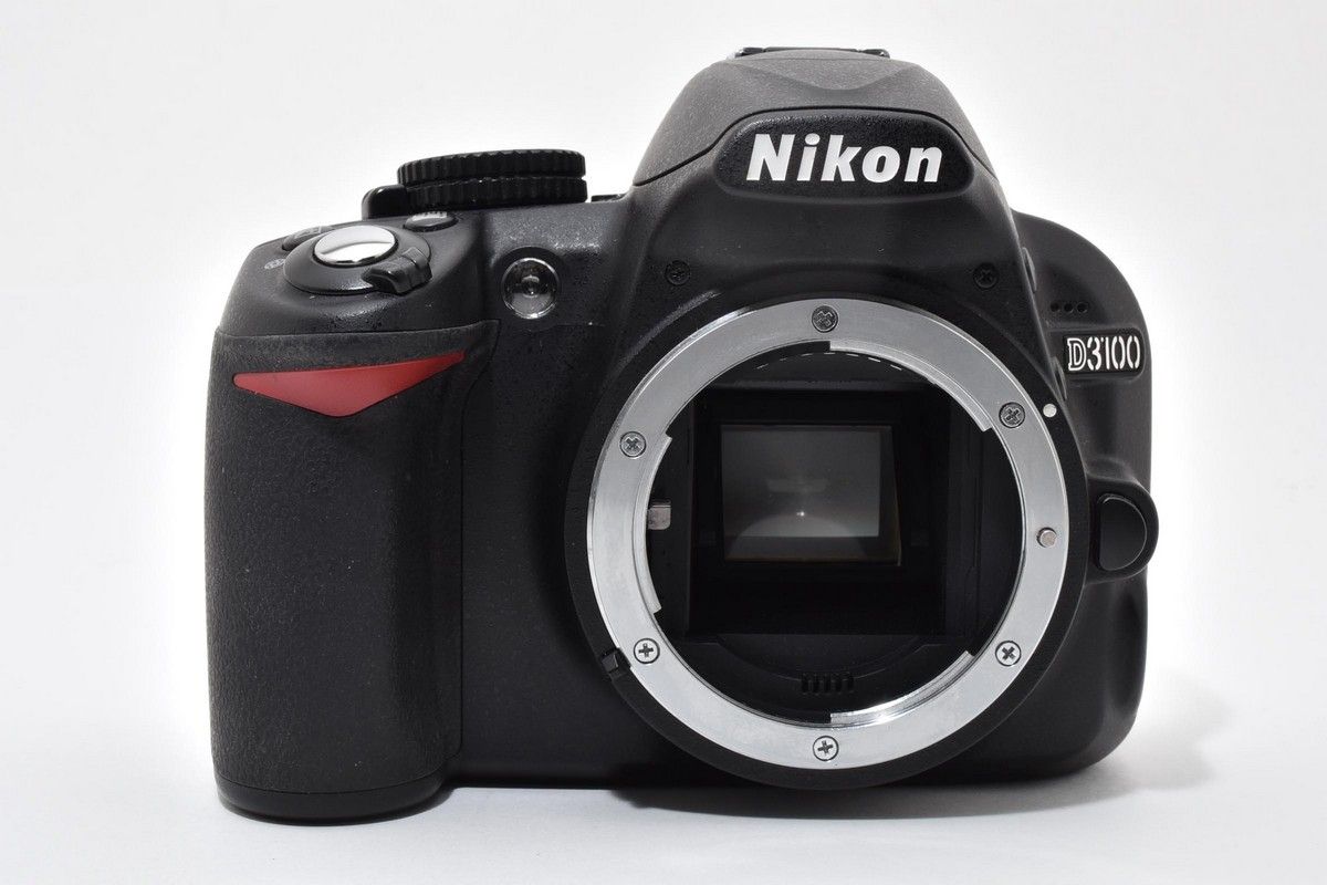 良品】ショット数1696 Nikon D3100 デジタル一眼レフカメラ - メルカリ