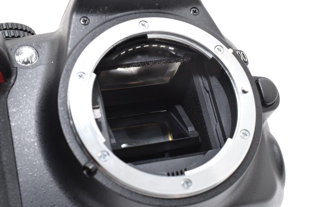 3100 デジタル一眼レフカメラ