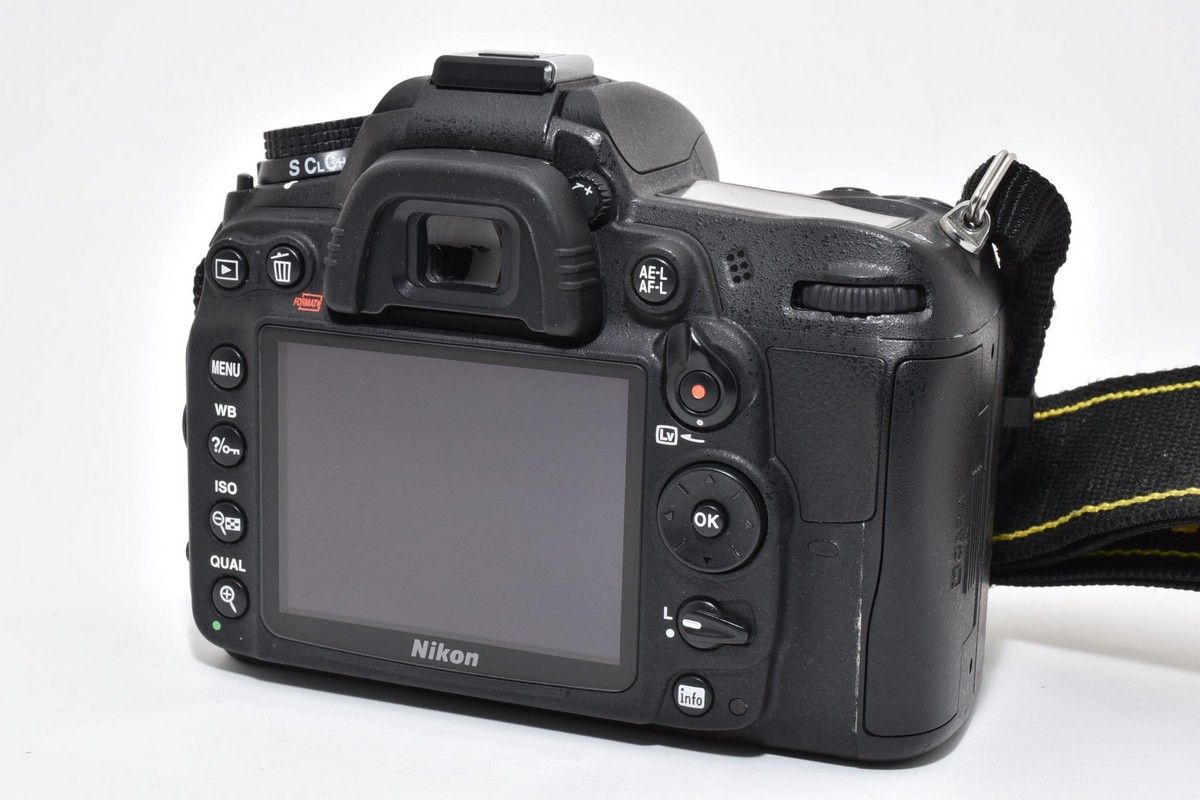 情報が満載。 ショット数1540 Nikon D7000 ニコン デジタル一眼レフカメラ