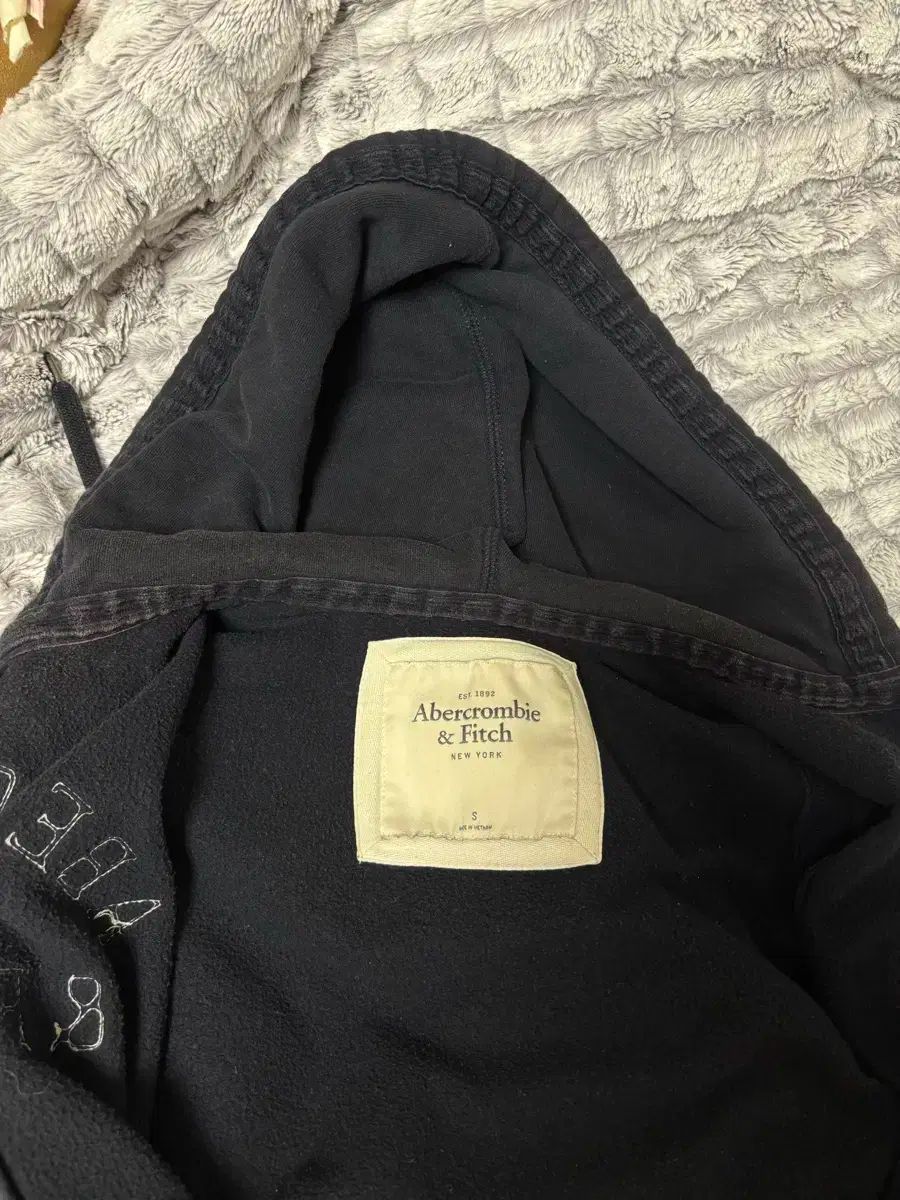  アバクロンビー フードジップアップ ネイビー S パーカー トップス