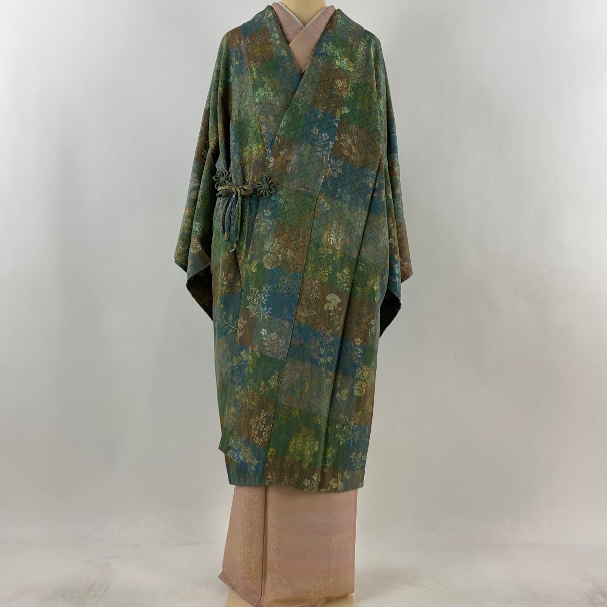 道中着 身丈108cm 裄丈67cm M 和装コート 変わり市松 草花 灰緑 正絹 秀品