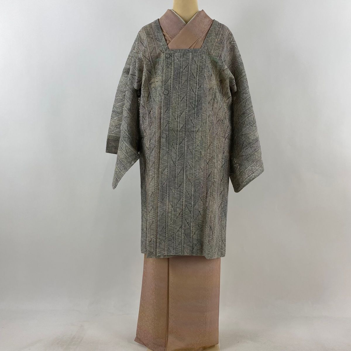 道行 身丈99cm 裄丈71cm L 和装コート 角衿 幾何学模様 灰色 正絹 秀品