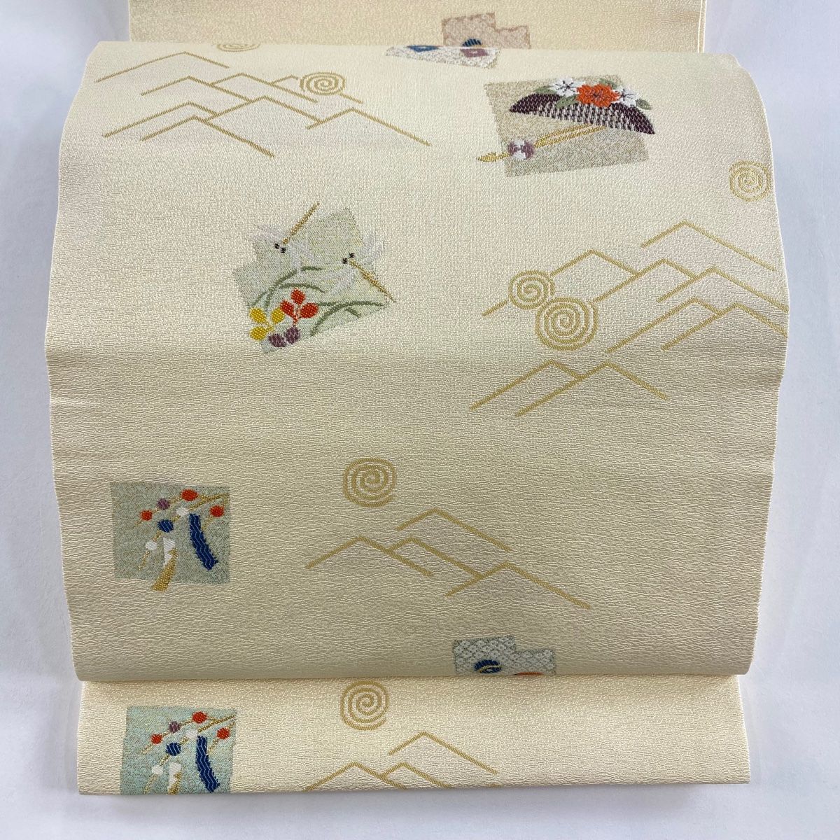 開き名古屋帯 秀品 とんぼ 櫛 金糸 箔 クリーム 正絹