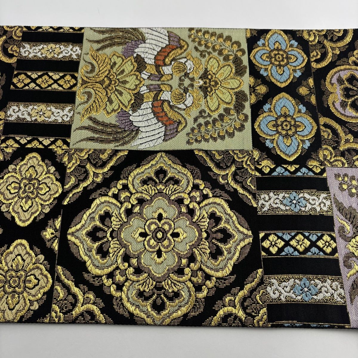 開き名古屋帯 秀品 和楽器 格子 螺鈿 金彩 墨色 正絹