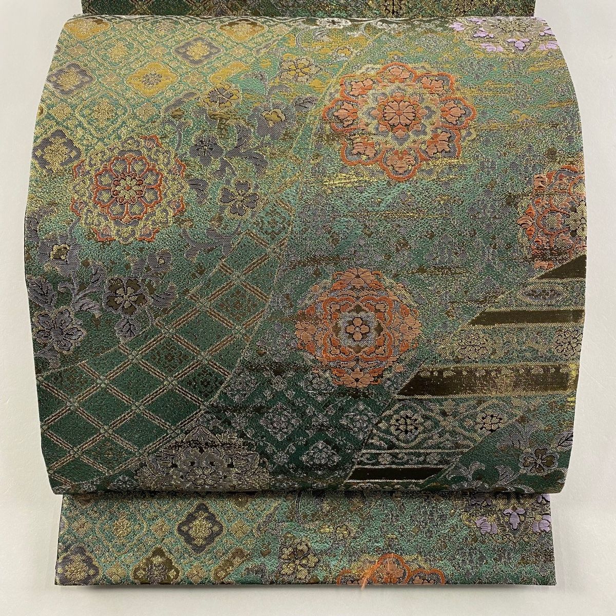 袋帯 秀品 華文 草花 金糸 箔 緑 六通 正絹