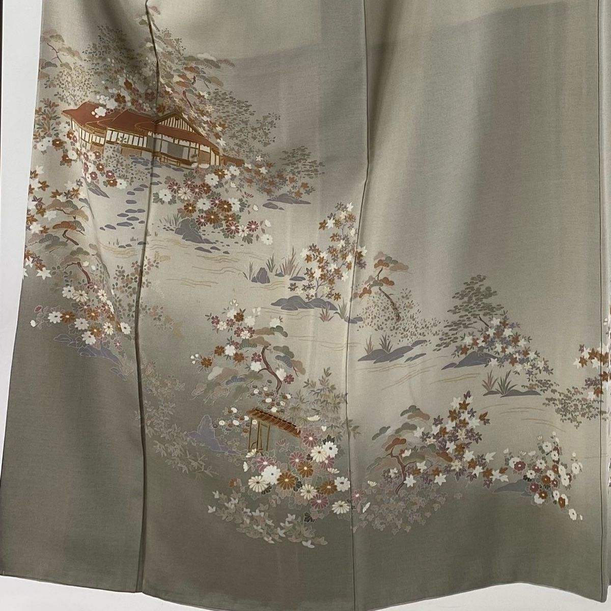 訪問着 身丈153cm 裄丈63.5cm S 袷 松 家屋 金彩 ぼかし 薄茶色 正絹 秀品