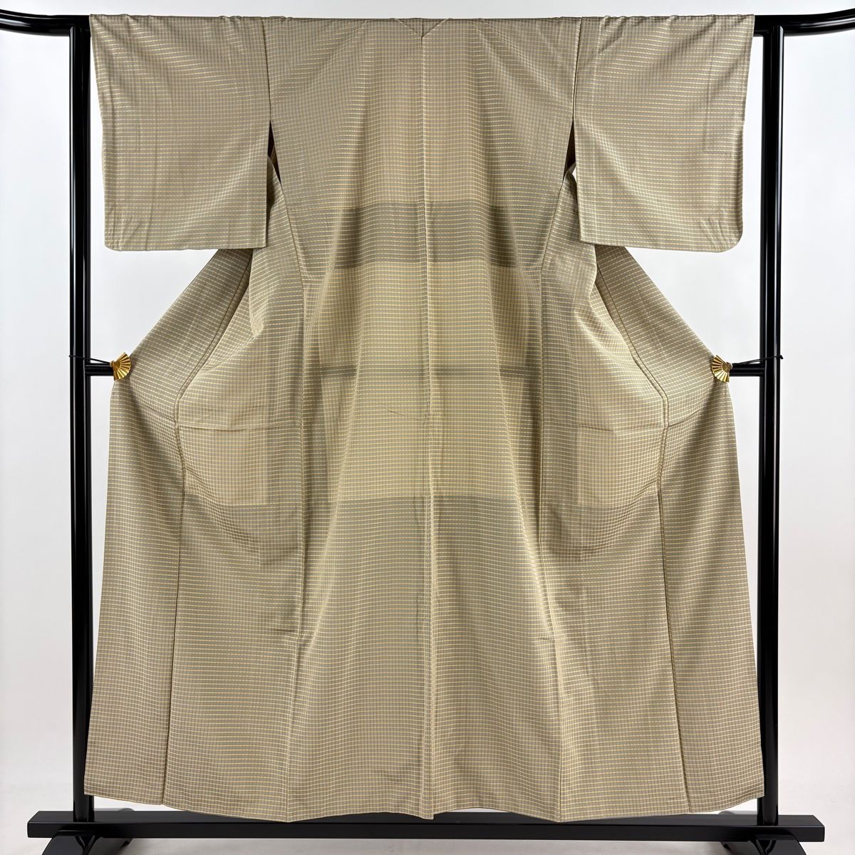 紬 身丈156.5cm 裄丈63cm S 袷 胴抜き 格子 ベージュ 正絹 秀品