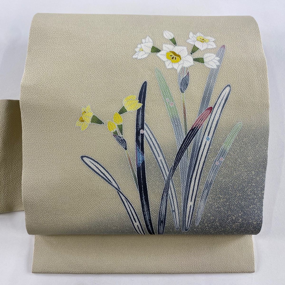 名古屋帯 羽田登喜 落款 草花 縮緬 ピンクベージュ 正絹