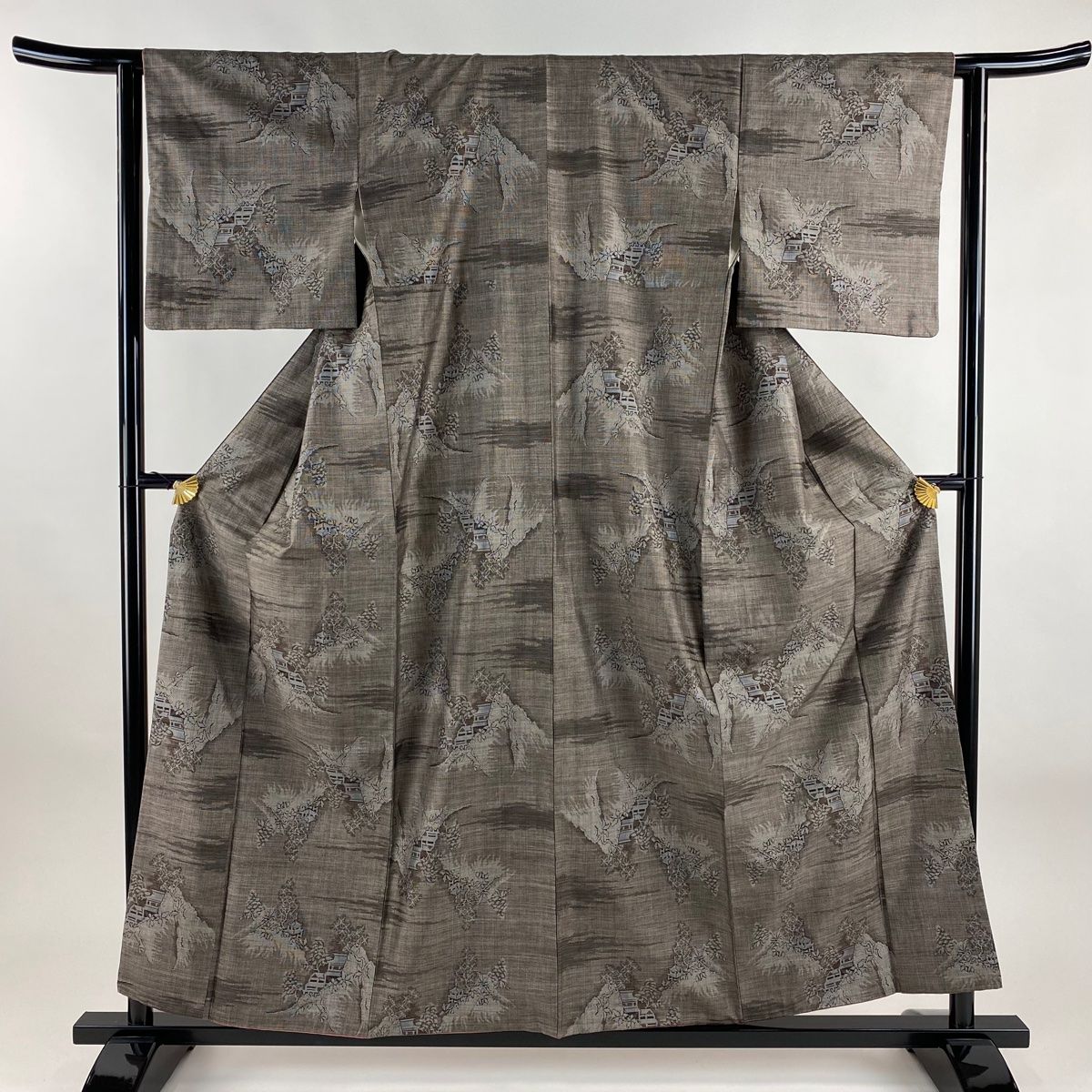 紬 身丈158cm 裄丈63cm S 袷 建物 霞 焦茶色 正絹 秀品