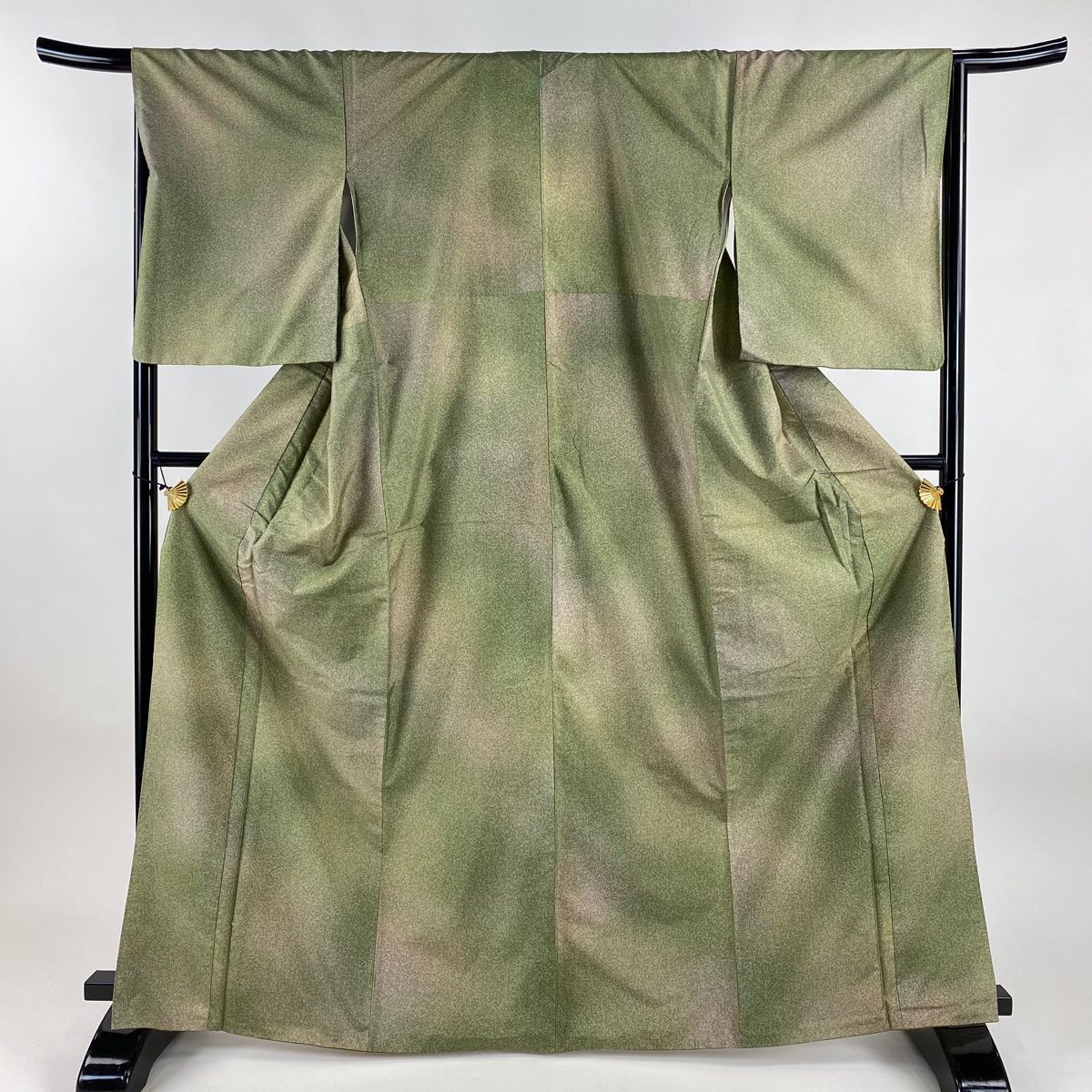 小紋 身丈166.5cm 裄丈66cm M 袷 紬地 幾何学模様 ぼかし 鶯色 正絹 秀品 一つ紋