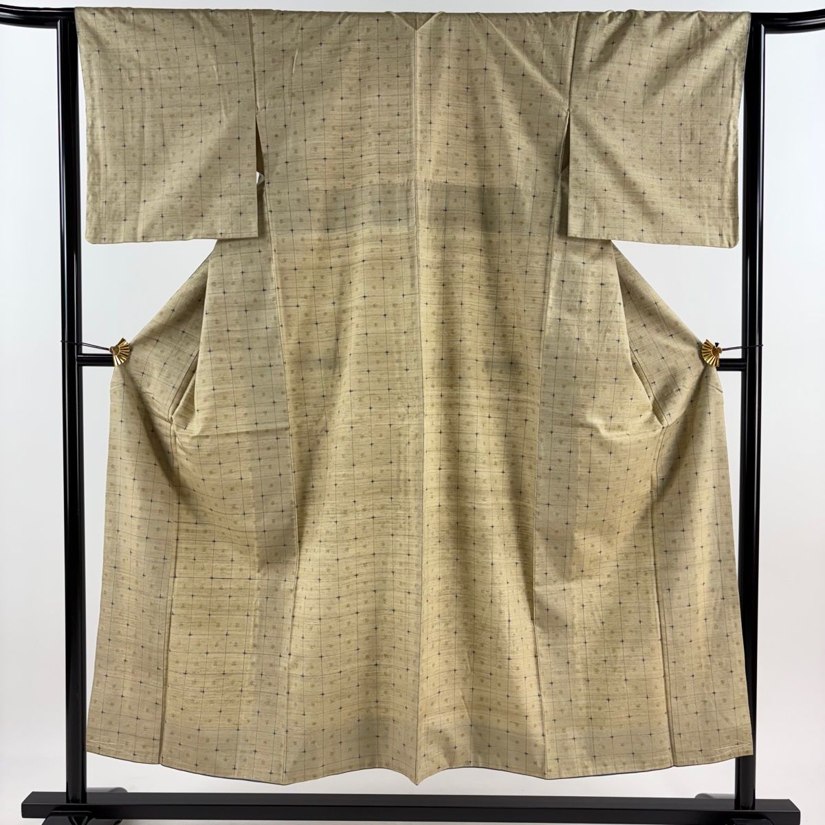 紬 身丈152.5cm 裄丈63.5cm S 袷 格子 幾何学 ベージュ 正絹 秀品