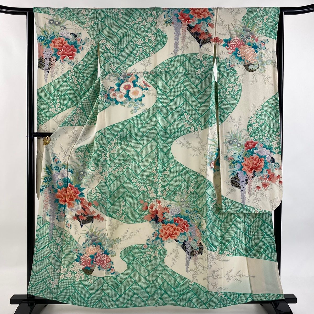 振袖 身丈158cm 裄丈63cm S 袷 草花 琴 金糸 金彩 クリーム 正絹 秀品