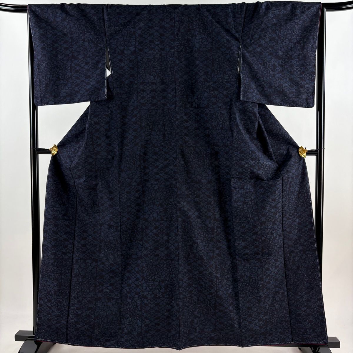 紬 身丈163.5cm 裄丈66cm M 袷 証紙 花 菱 紺色 正絹 秀品