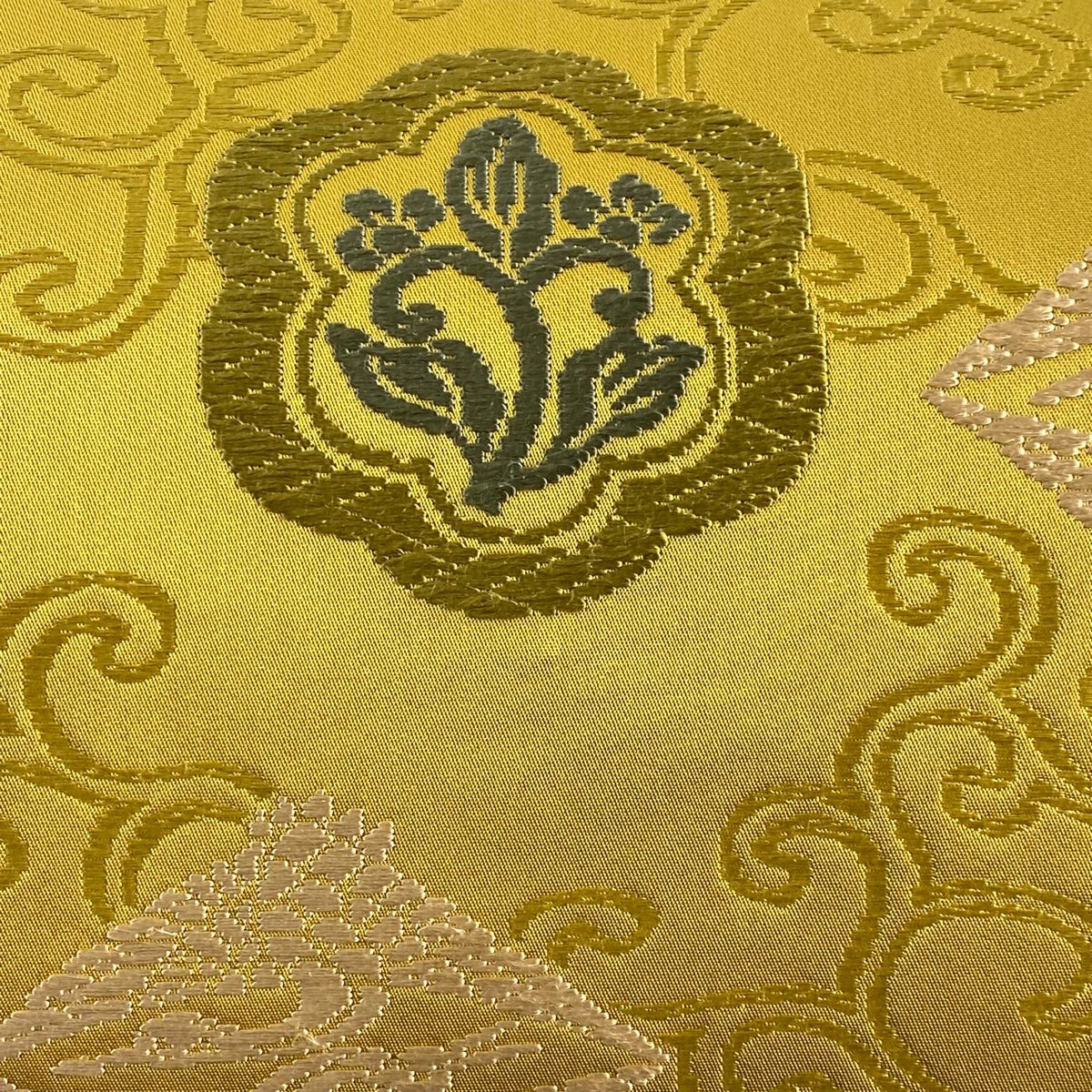 草木染 向かい鶴