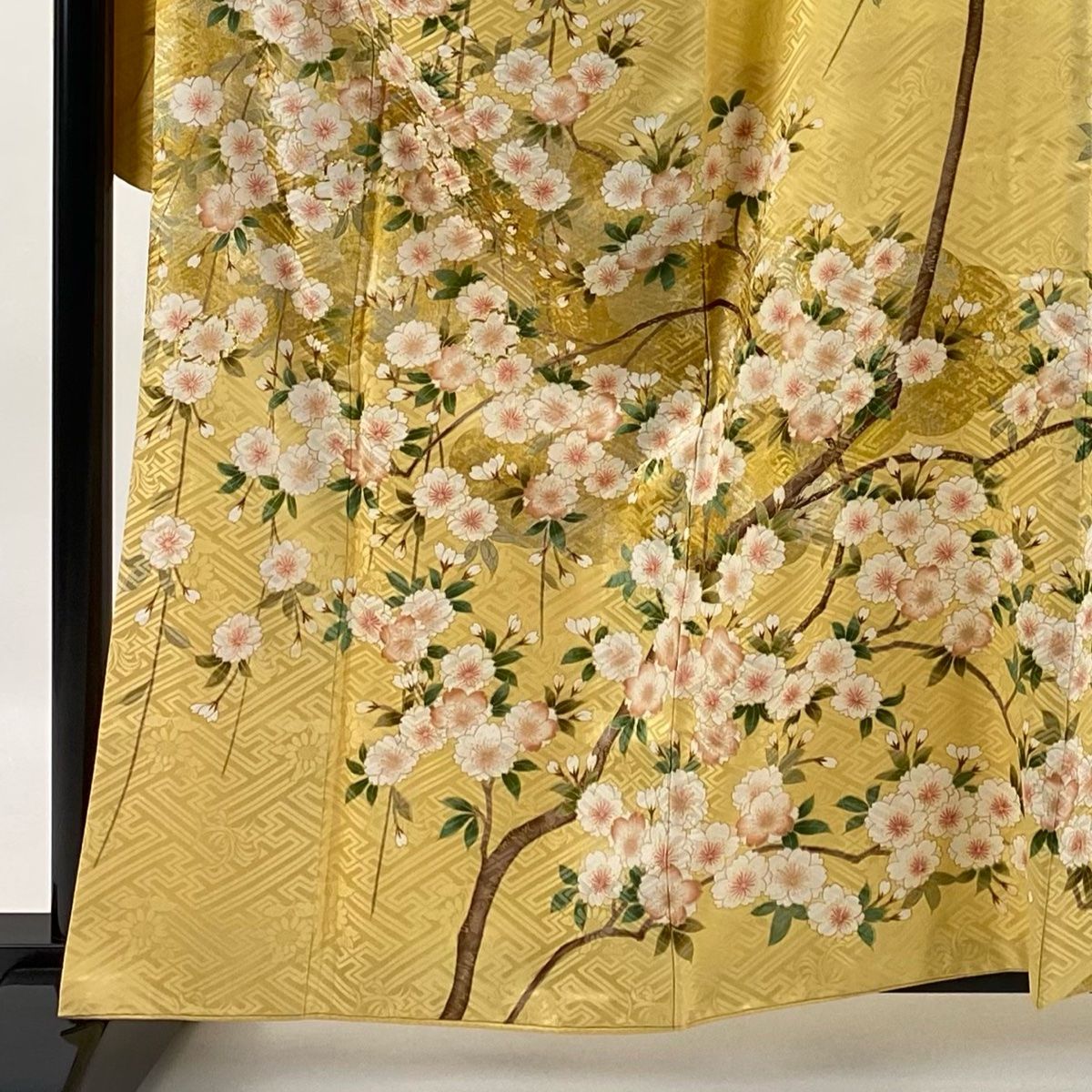 振袖 身丈162cm 裄丈68cm L 袷 桜 霞 金銀彩 薄黄 正絹