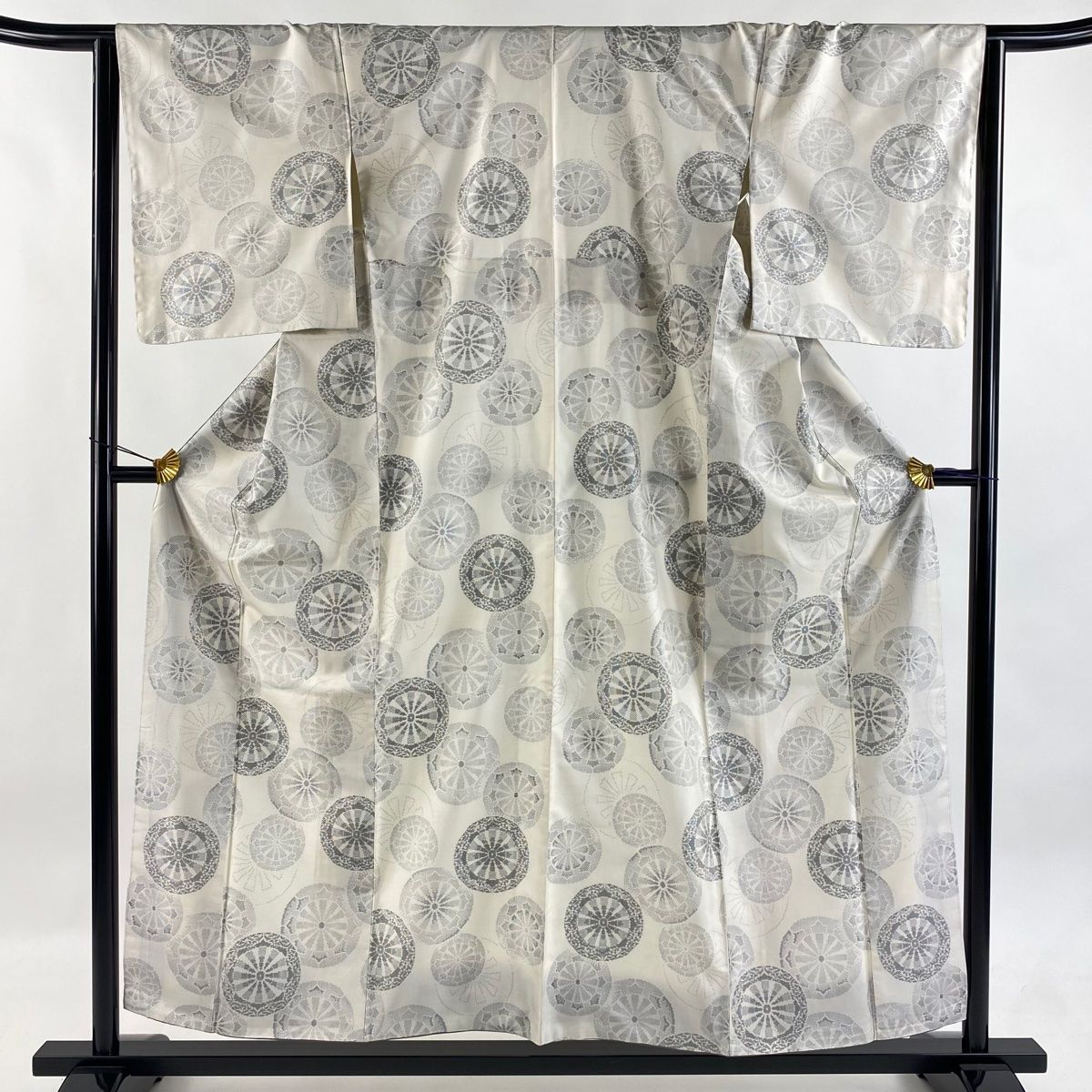 紬 身丈156 5 cm 裄丈64 M 袷 源氏車 クリーム 正絹