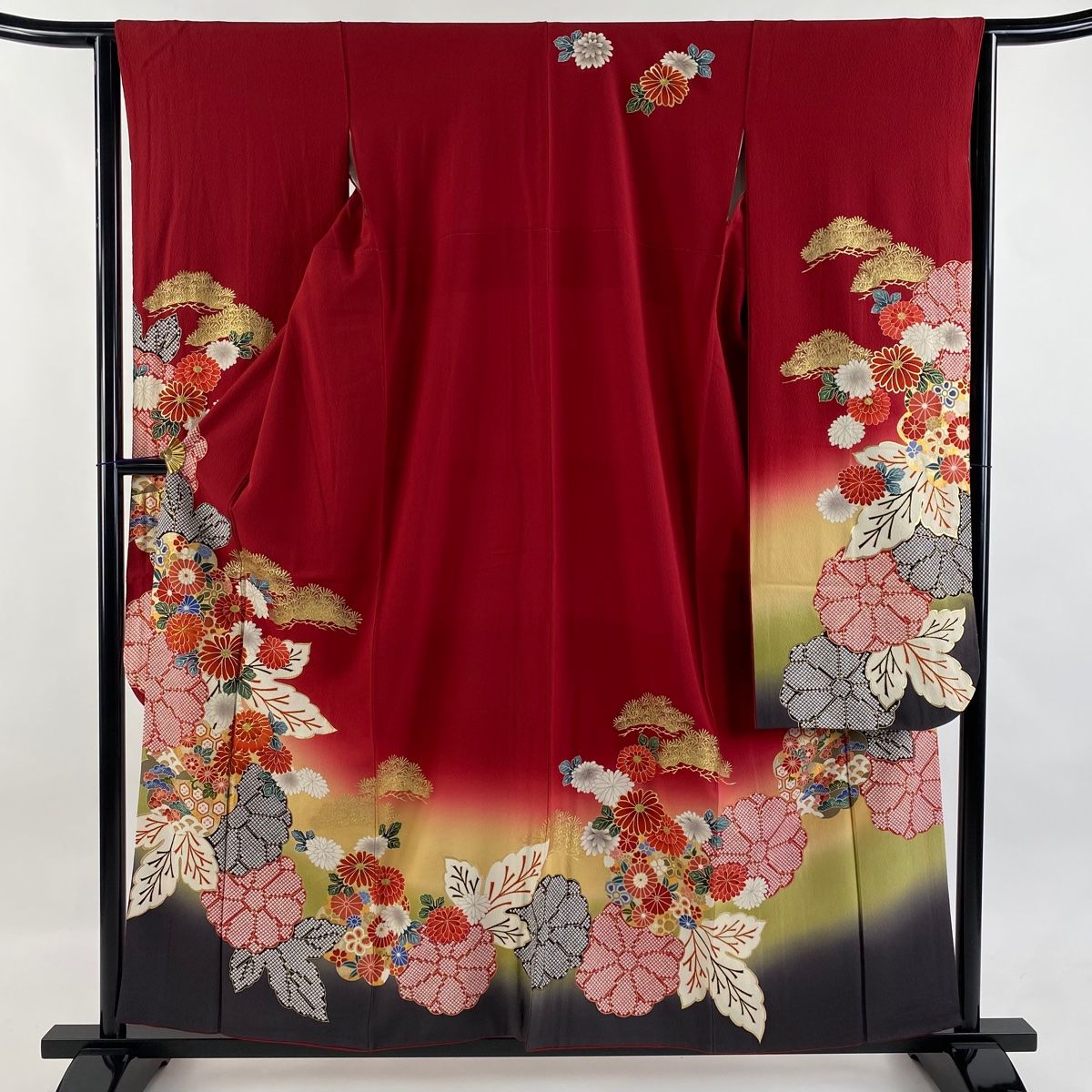 振袖 身丈158.5cm 裄丈64cm M 袷 菊 笠松 金糸 金彩 赤 正絹